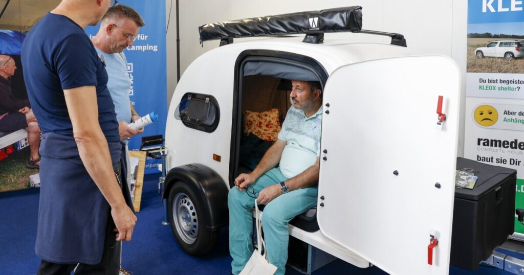 500-lb Kleox Festival teardrop: Adorable, affordable micro-camper