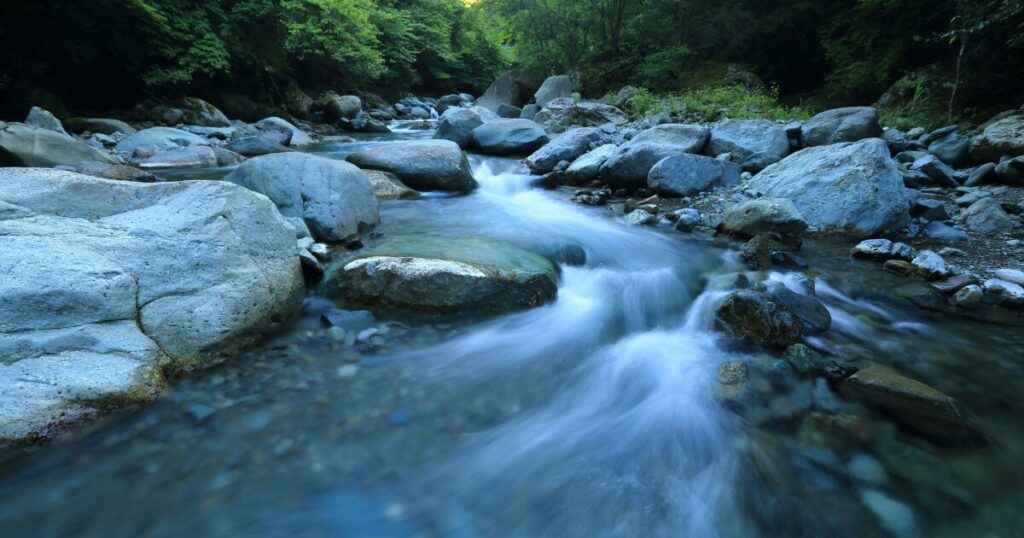 Rivers face heatwaves faster than air heatwaves