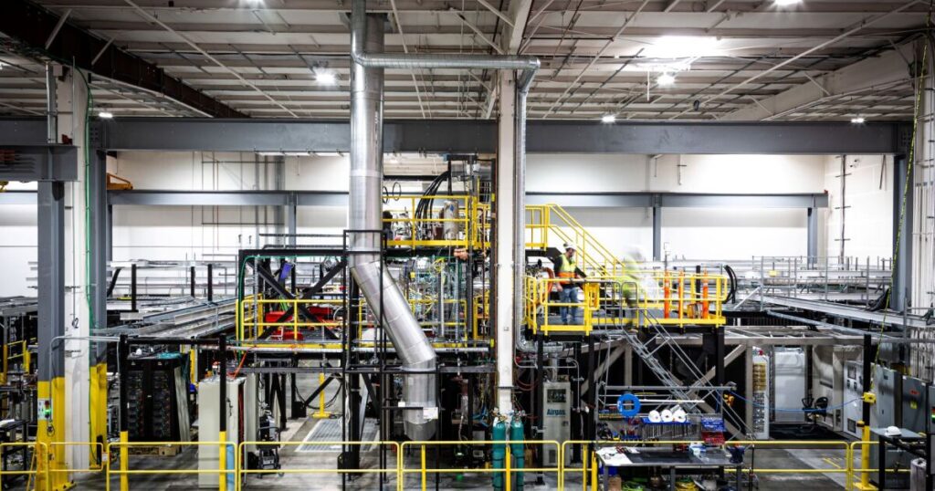 ZAP Energy Blasts Plasma: Fusion with Super-Lightning Bolts