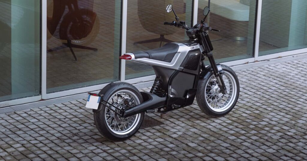 DAB electric supermoto: your first e-moto choice