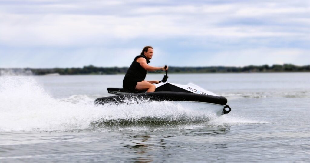 Swedish electric PWC offers sustainable aquatic jet ride