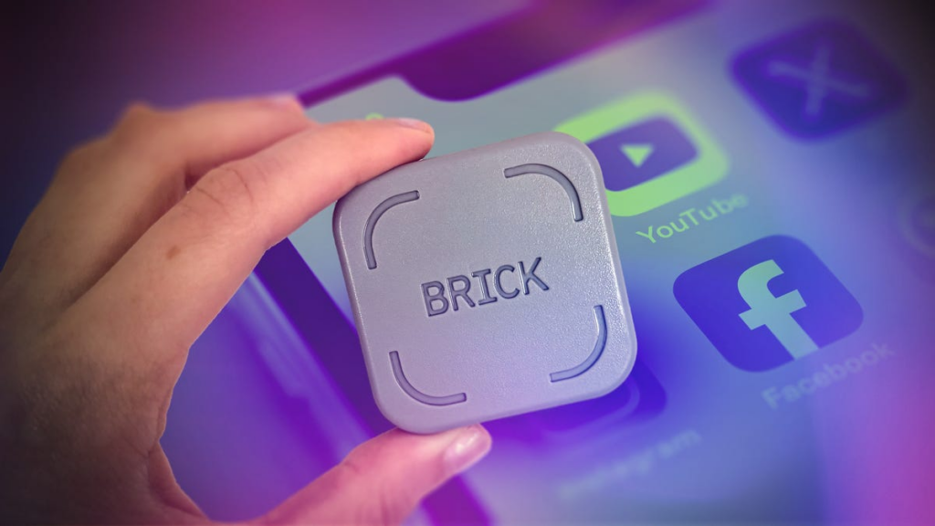 This $60 Magnet Changed How I Use My iPhone