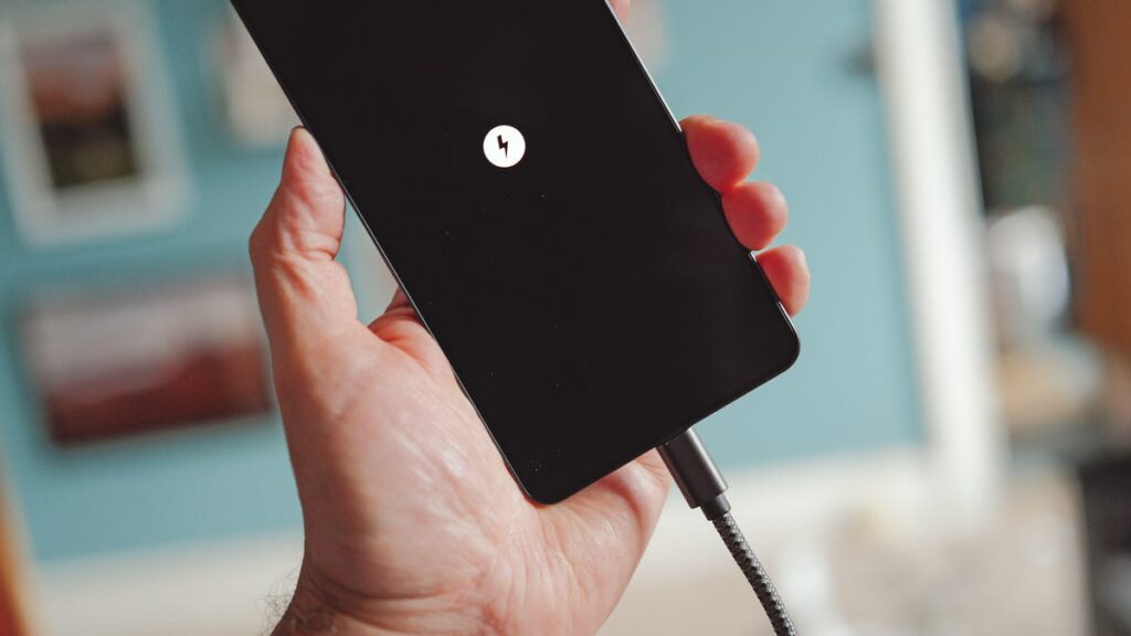 We Tested 33 New Phones to See Which Charge Fastest and Crown 2 Winners