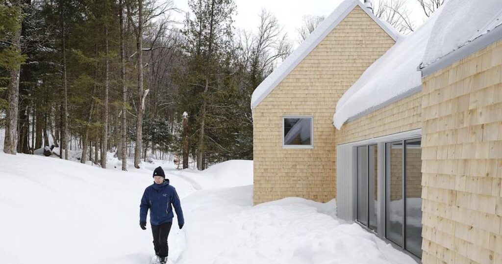 Quebec forest home blurs indoor outdoor living
