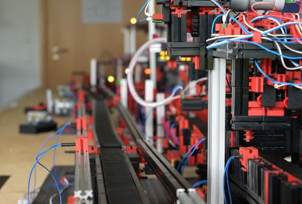 Robots-Blog | Praxisprojekt mit fischertechnik an der Hochschule Hof in Bayern
